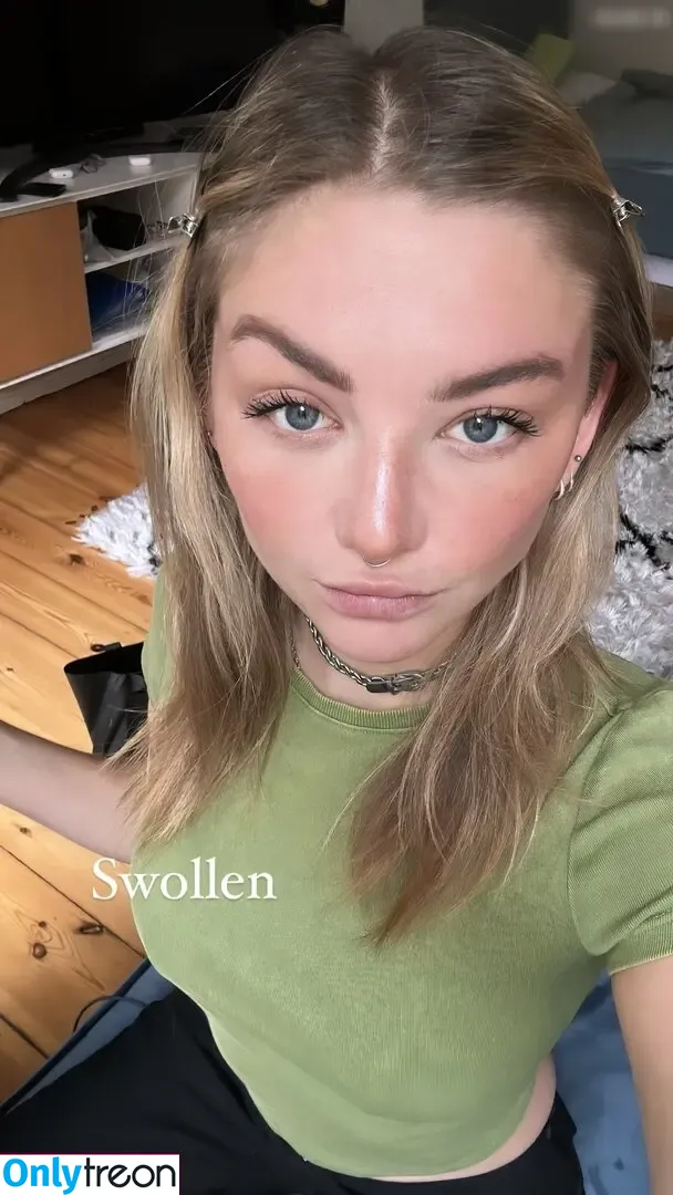 Julia Wulf nude photo #0358 (Juleslw)