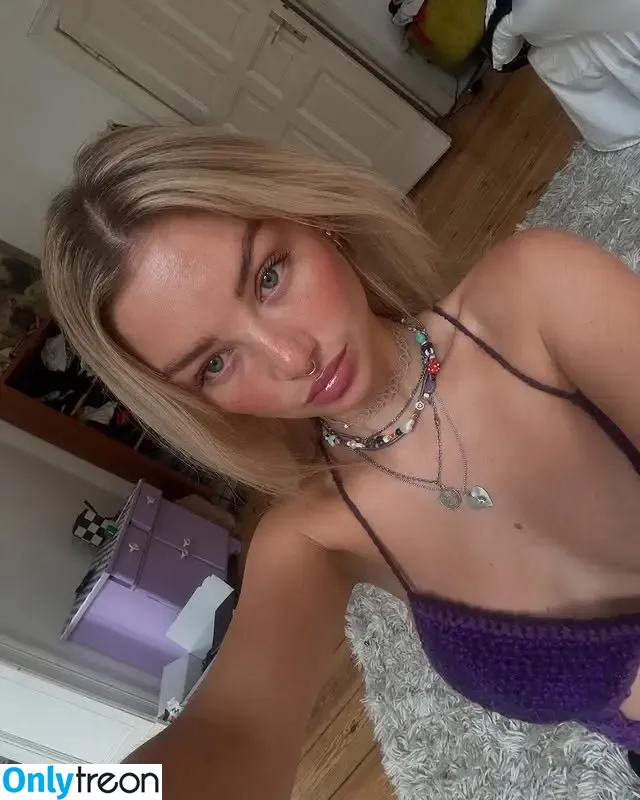 Julia Wulf nude photo #1130 (Juleslw)