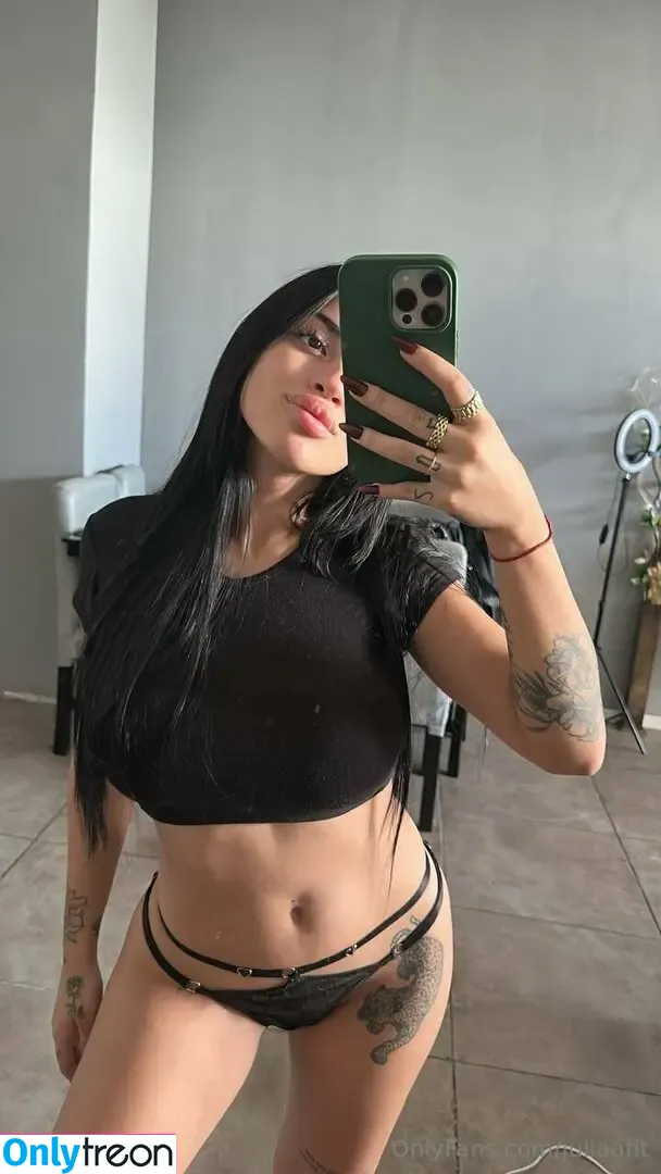 juliaafit nude photo #0090 (julia_fit_official)