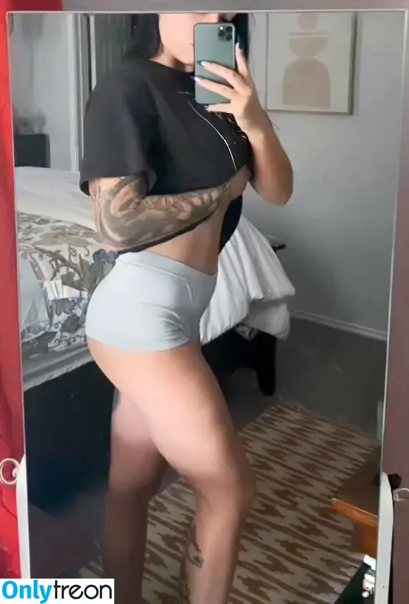 Juliakins nude photo #0013 (julia.kins)