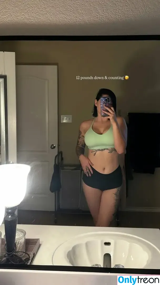 Juliakins nude photo #0033 (julia.kins)