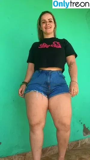 Juliana Andrade / julianaadinizg / lucianaandrade nude photo #0001
