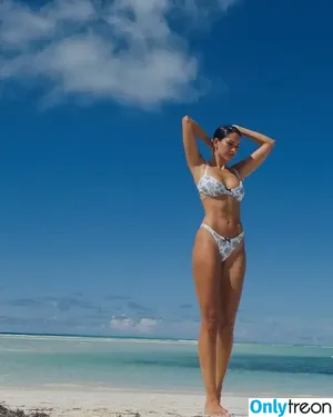 Juliana Herz / julianaherz nude photo #0010