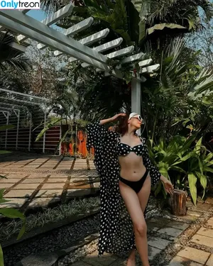 Juliana Moreira / julianamoreiraofficial nude photo #0016