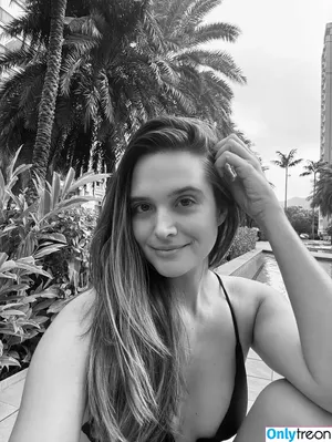 Juliana Paiva / juulianapaiva / paivaqueenfeet nude photo #0032