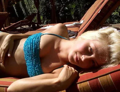 Julianne Hough / juleshough nude photo #0060
