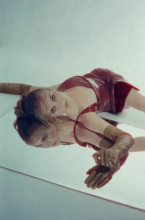Julianne Hough / juleshough nude photo #0114