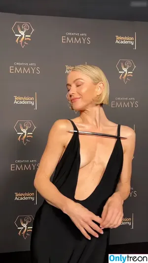 Julianne Hough / juleshough nude photo #0560