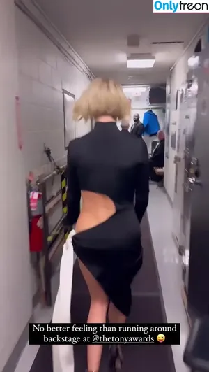 Julianne Hough / juleshough nude photo #0582