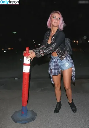 Julianne Hough / juleshough nude photo #0776