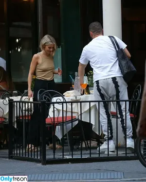 Julianne Hough / juleshough nude photo #0796