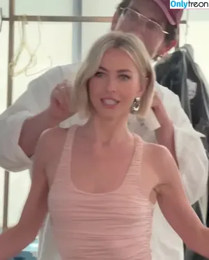 Julianne Hough / juleshough nude photo #0807