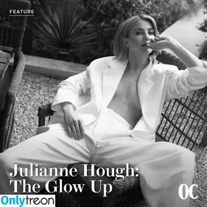 Julianne Hough / juleshough nude photo #0878