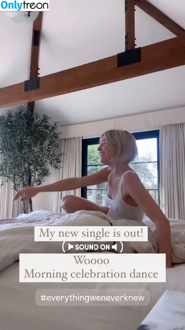 Julianne Hough nude photo #0659 (juleshough)