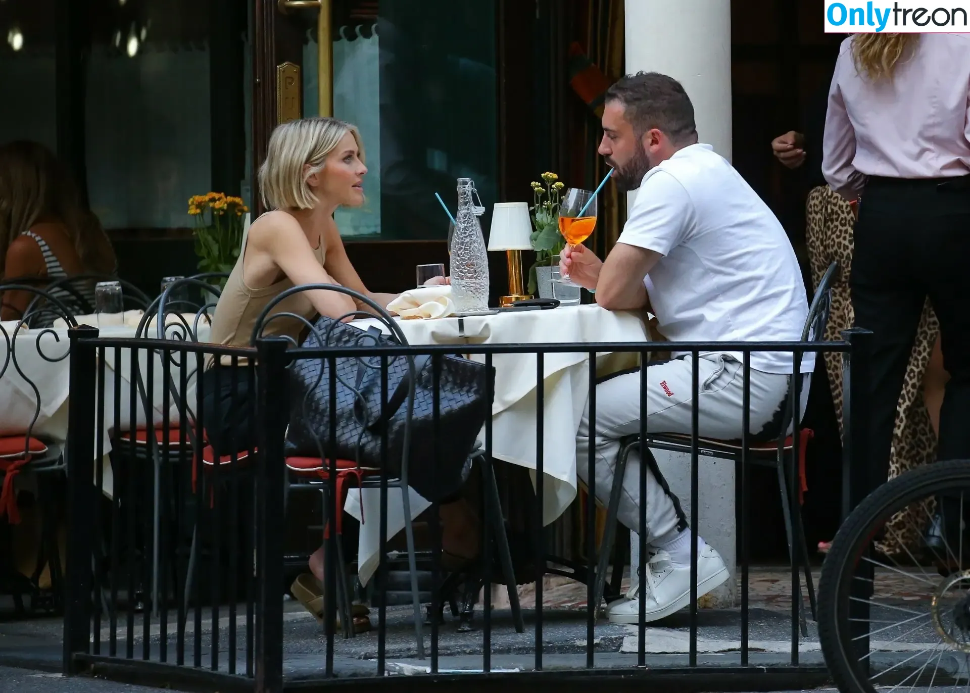 Julianne Hough nude photo #0794 (juleshough)