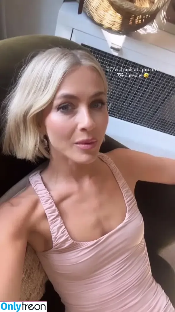 Julianne Hough nude photo #0823 (juleshough)