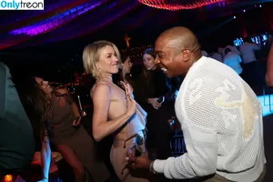Julianne Hough / juleshough nude photo #1149