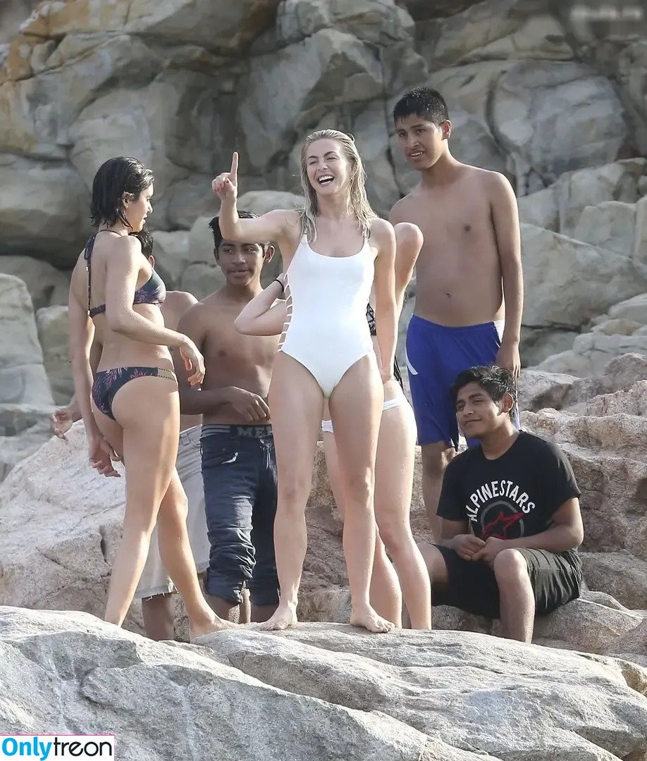 Julianne Hough nude photo #1269 (juleshough)