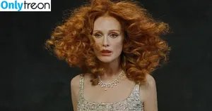 Julianne Moore / juliannemoore nude photo #0171