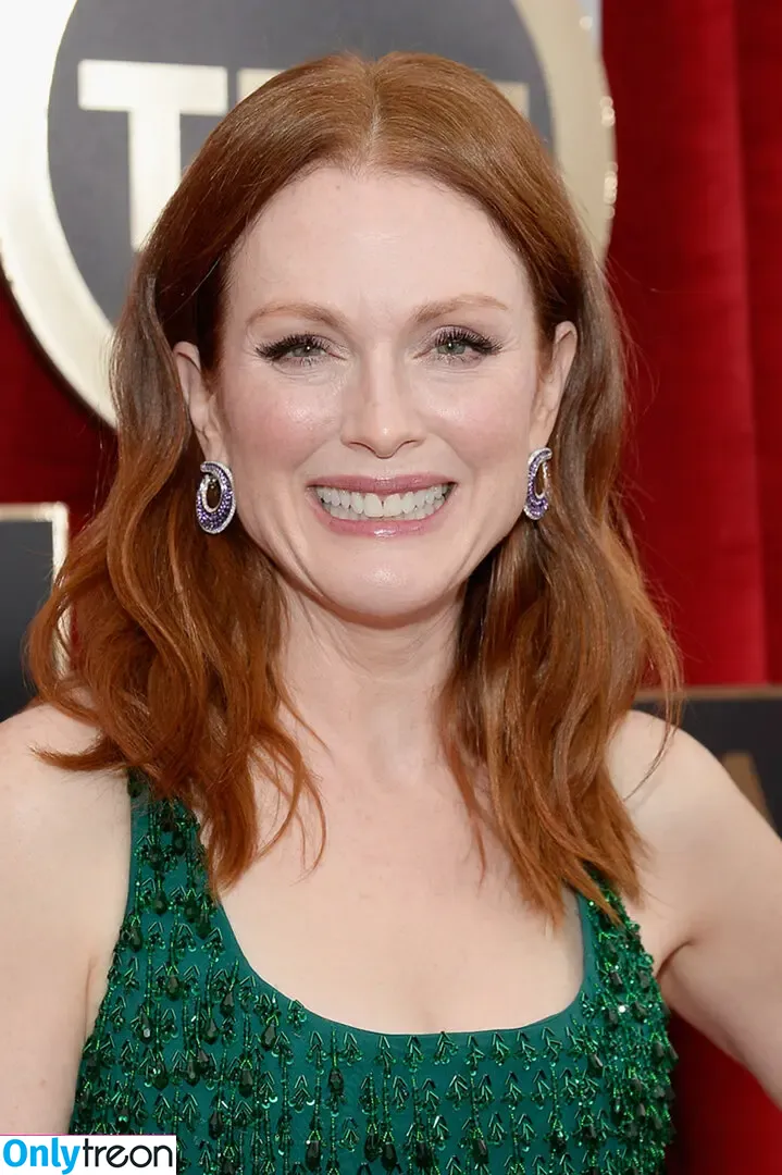 Julianne Moore nude photo #0170 (juliannemoore)