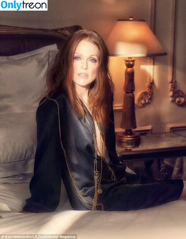 Julianne Moore nude photo #0181 (juliannemoore)