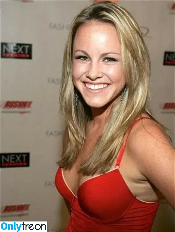 Julie Berman nude photo #0010 (itsjulieberman)