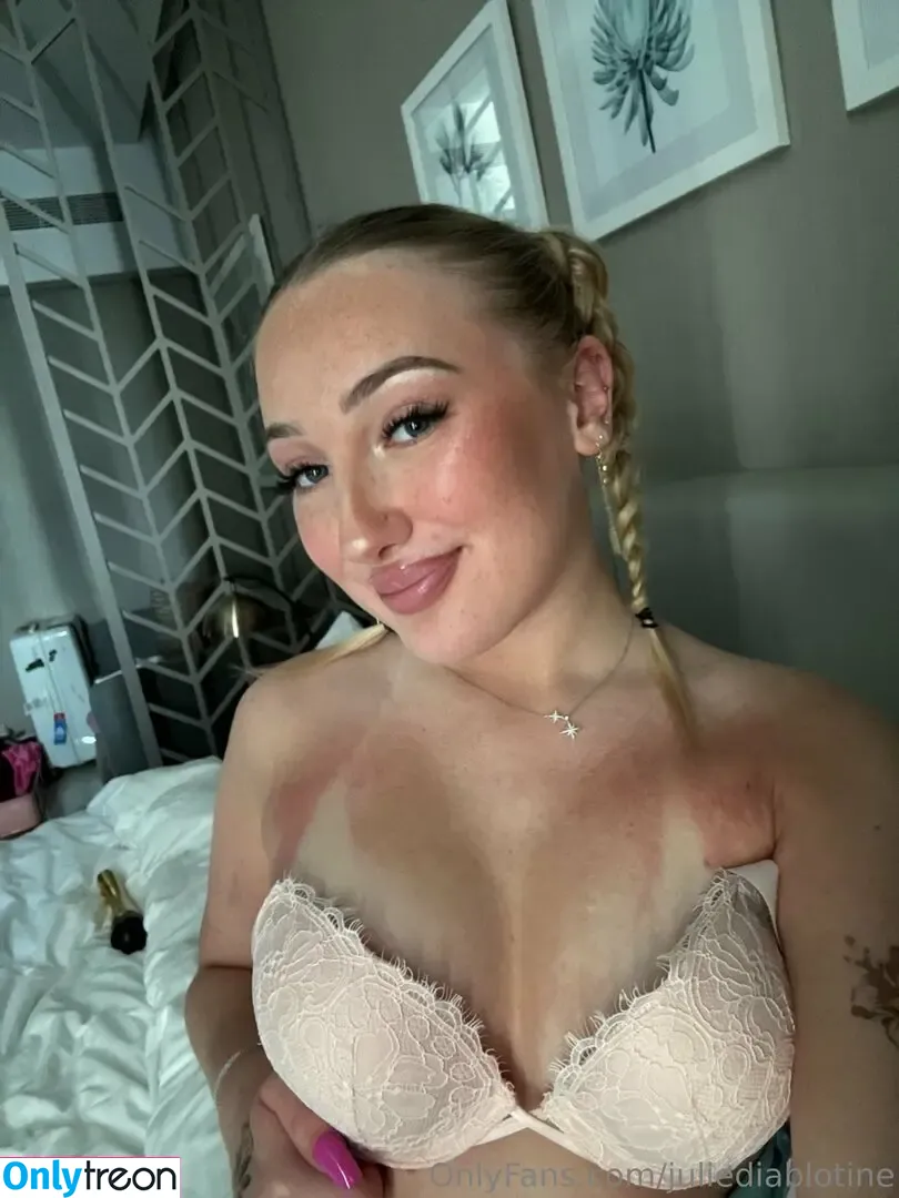 juliediablotine nude photo #0001 (lajuliepop)