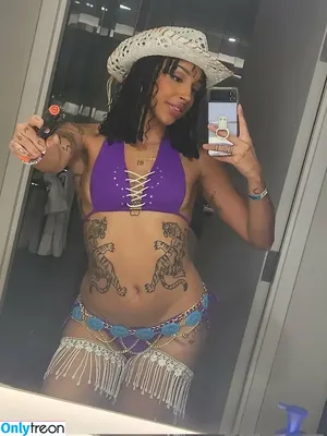 Juliet Cascaii / Irl Nico Robin / cascaii nude photo #0003