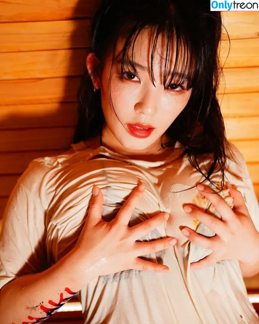 Jun Amaki nude photo #0638 (jun.amaki / toride37)