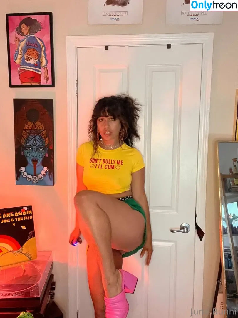 junebunni nude photo #0025 (_junebunni)