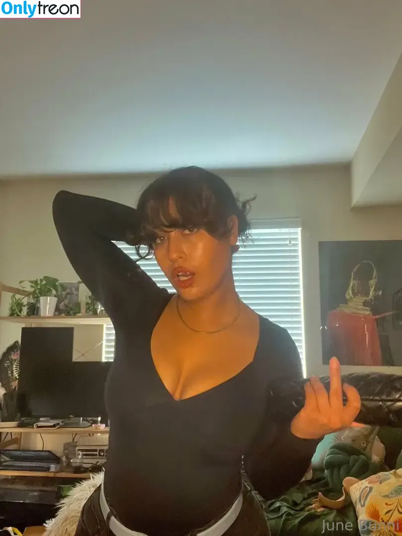 junebunni nude photo #0060 (_junebunni)