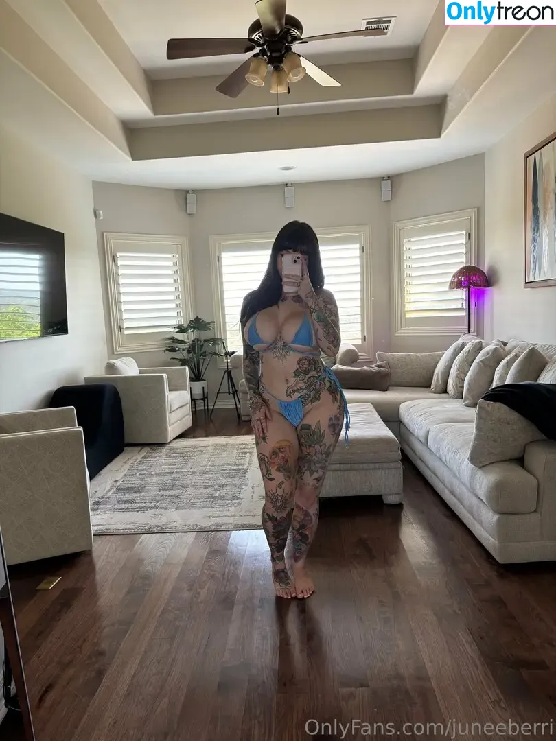 Juneeberri nude photo #0052 (Juneeberri)