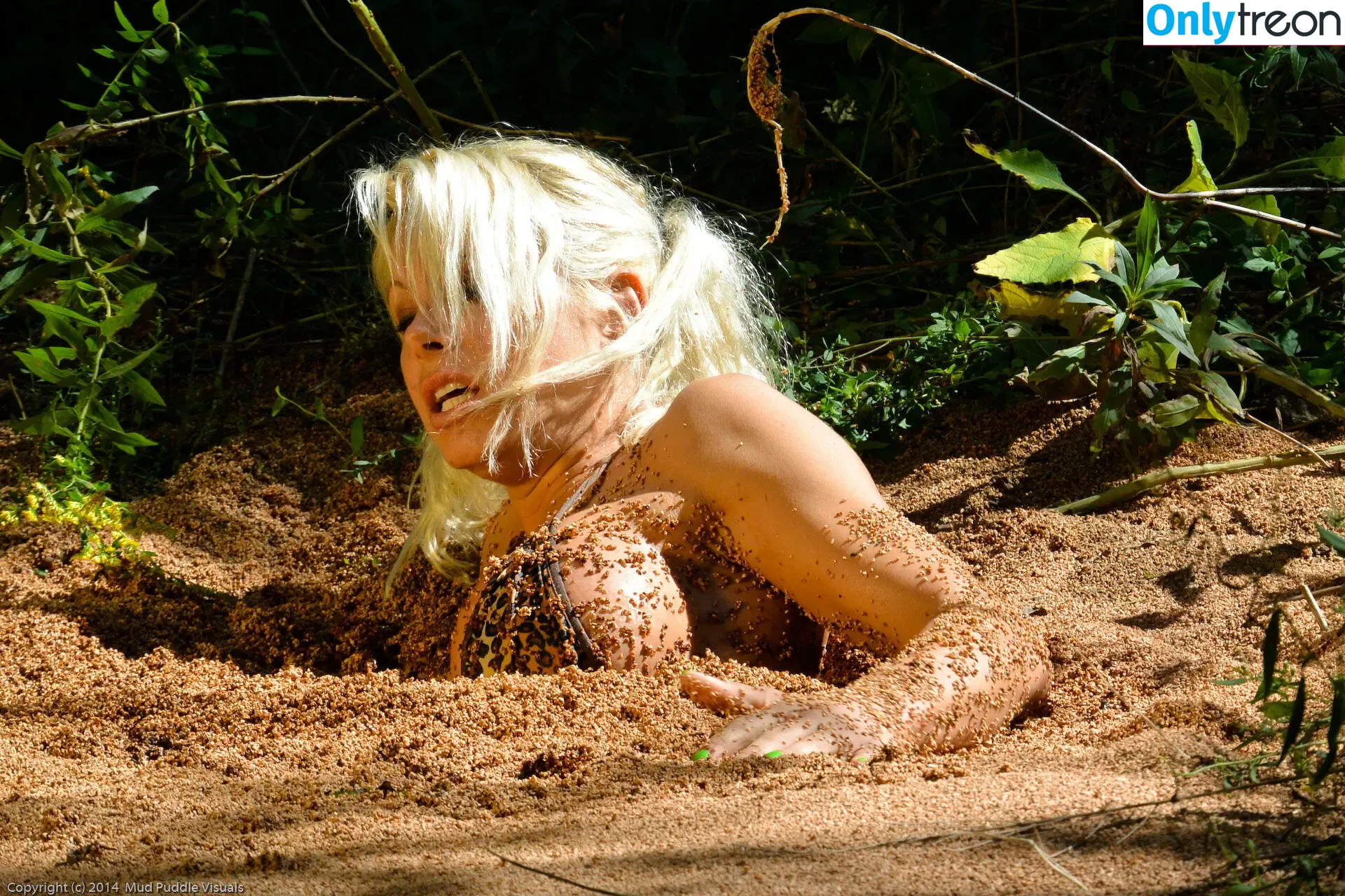 jungle_girl nude photo #0151 (Jungle Girl / jungle_girl_kauai)