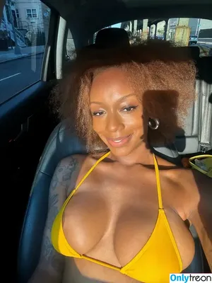 Junglepussy / twunk_bubbs nude photo #0011