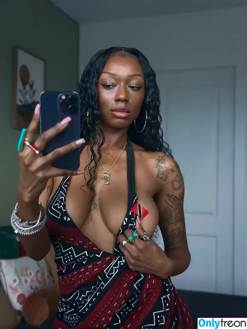 Junglepussy nude photo #0013 (twunk_bubbs)
