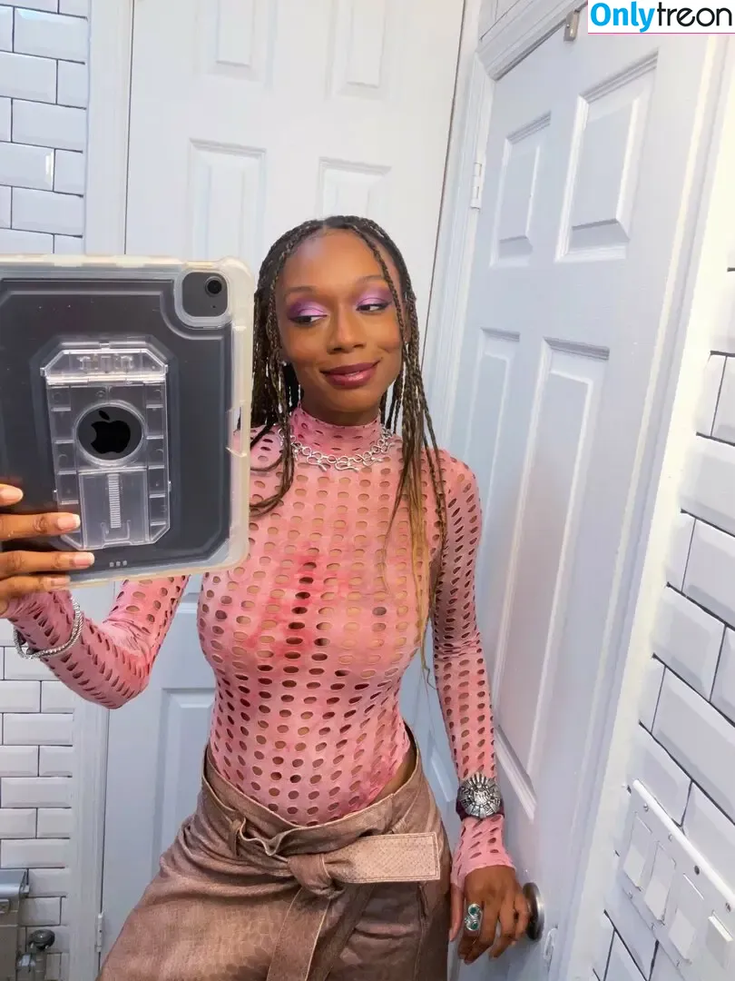 Junglepussy nude photo #0028 (twunk_bubbs)