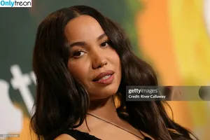 Jurnee Smollett / jurneesmollett nude photo #0596