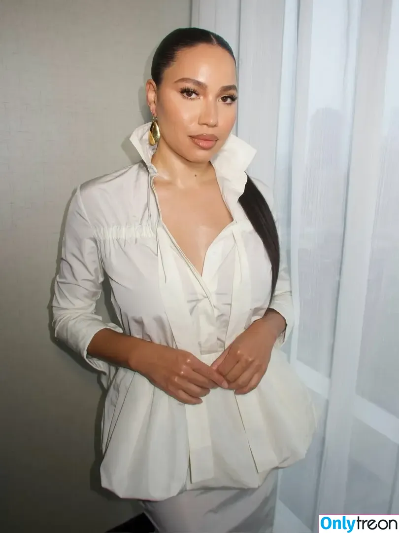 Jurnee Smollett nude photo #0616 (jurneesmollett)
