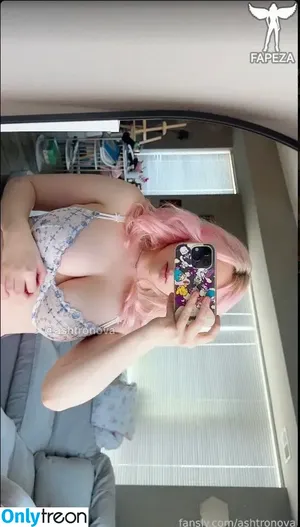  nude photo #0003