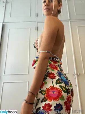 Justbeingcharli nude photo #0092