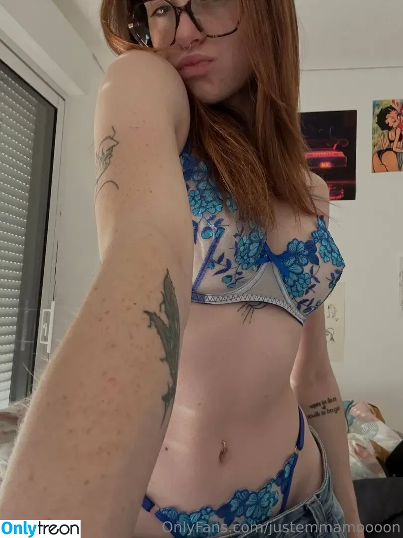 justemmamoooon nude photo #0031 (emmaloveee__)