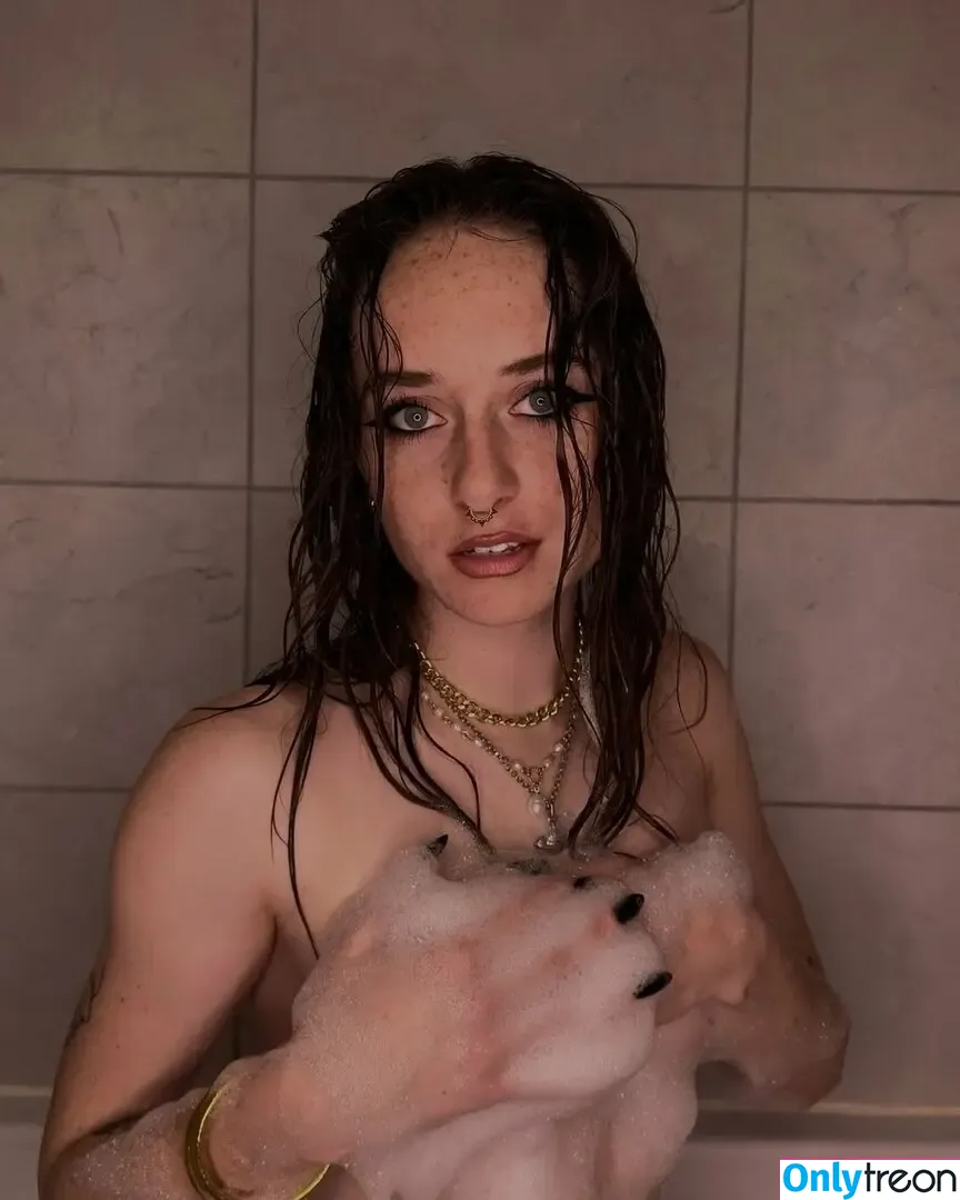 justemmamoooon nude photo #0034 (emmaloveee__)