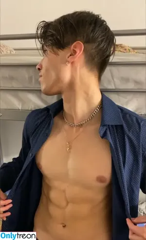  nude photo #0003