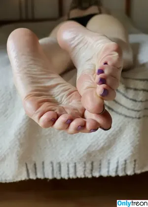 justmariisfeetofficial / Mariis / justmariisfeet nude photo #0046