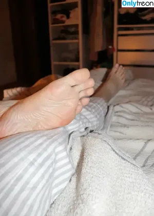 justmariisfeetofficial / Mariis / justmariisfeet nude photo #0074