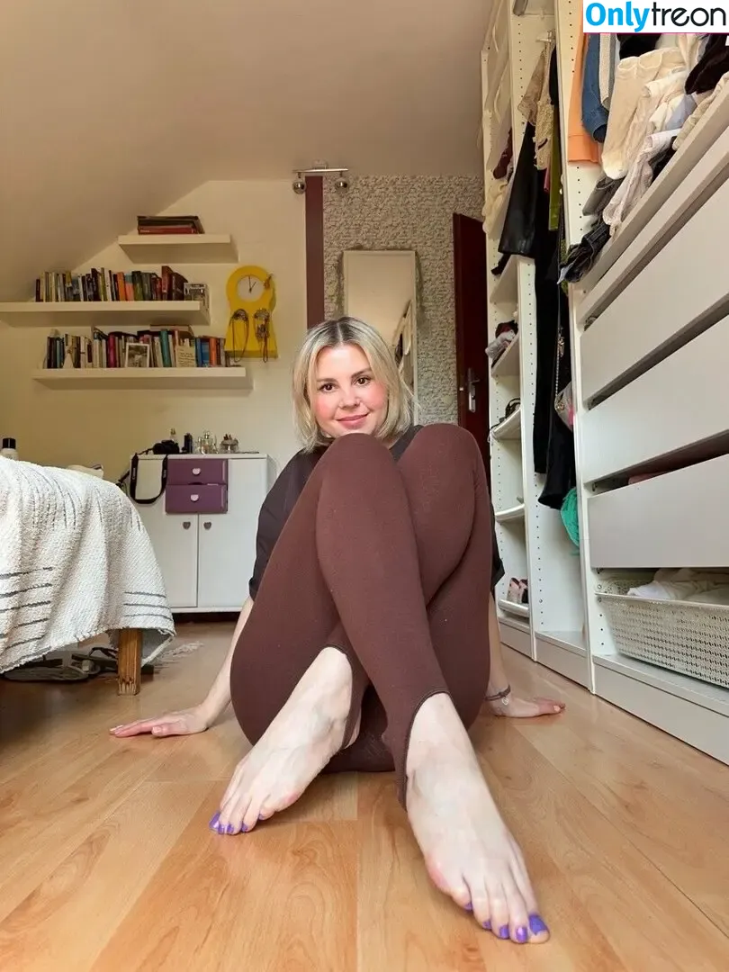 justmariisfeetofficial nude photo #0016 (Mariis / justmariisfeet)
