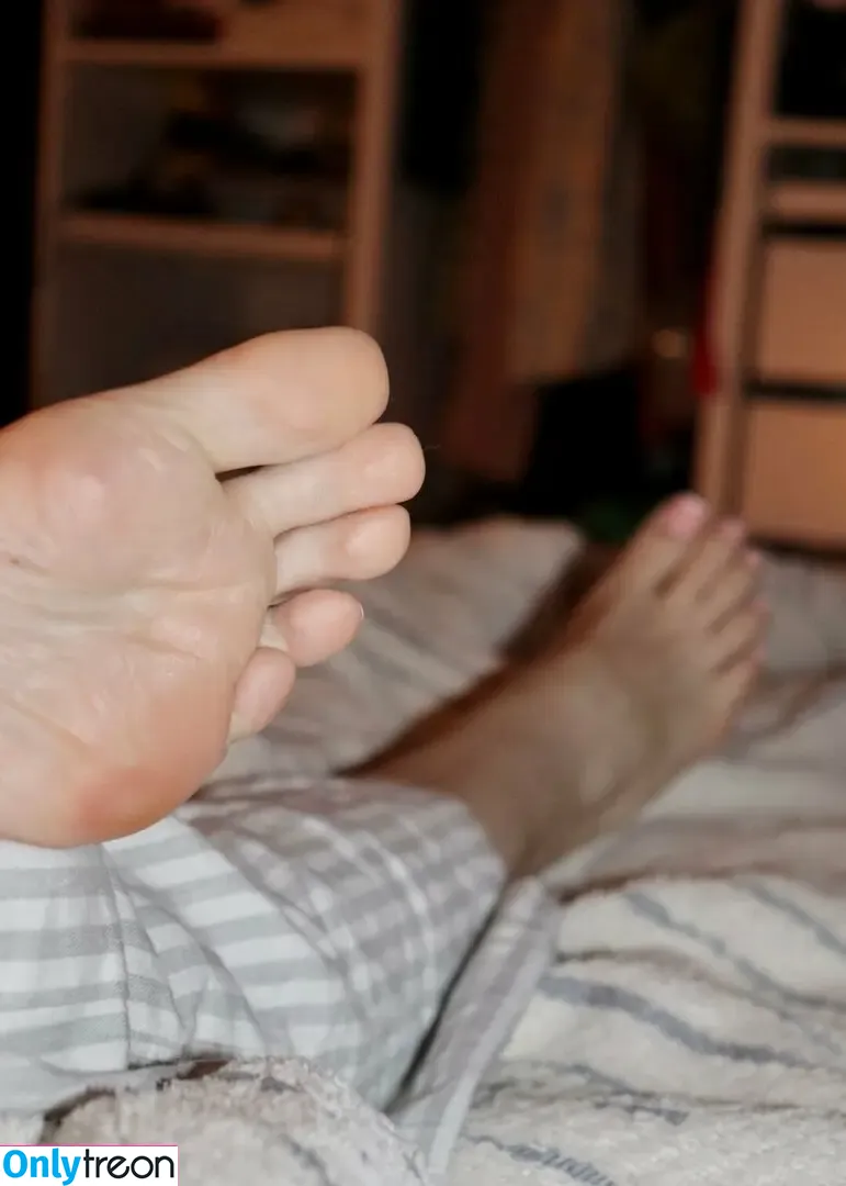 justmariisfeetofficial nude photo #0073 (Mariis / justmariisfeet)
