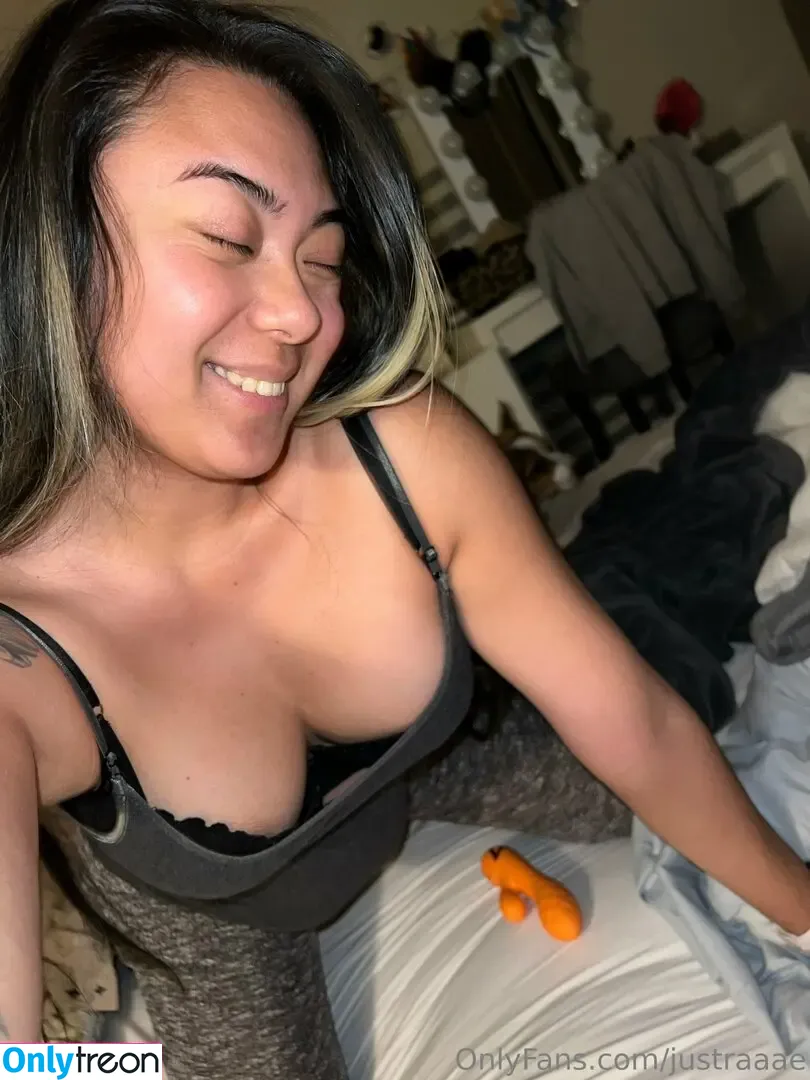 justraaae nude photo #0020 (justraaae)