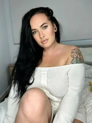 justyouraveragemum_x / oitslicious nude photo #0166