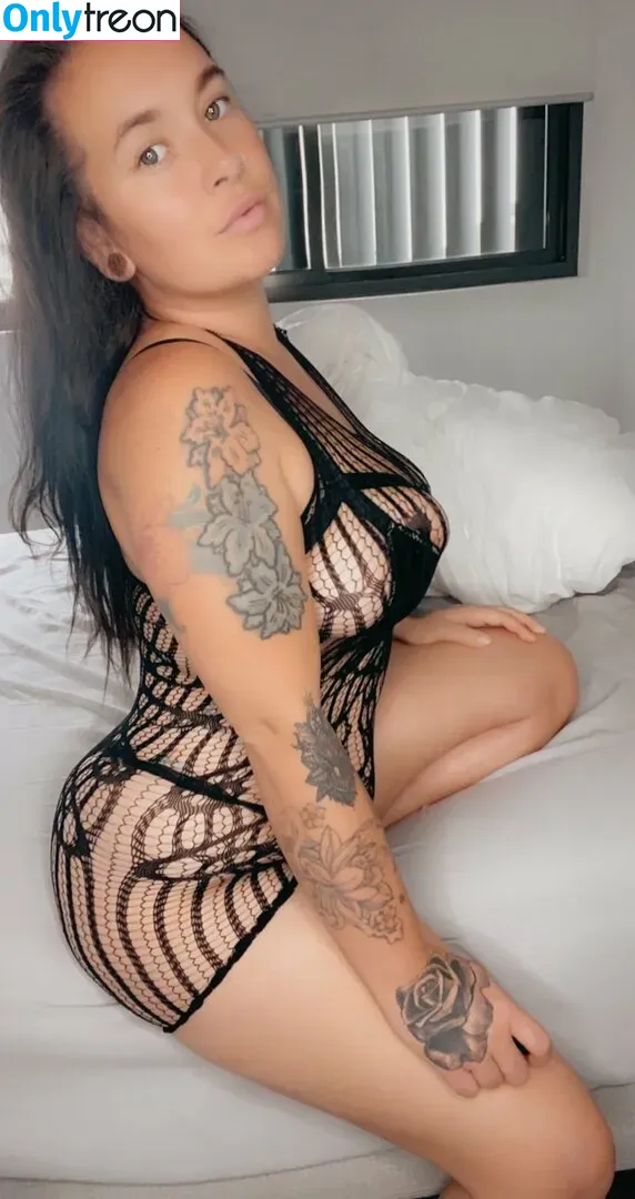 justyouraveragemum_x nude photo #0090 (oitslicious)